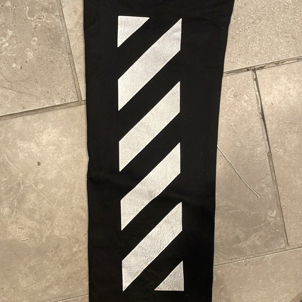 Off White Jeans - Picture 5 of 11